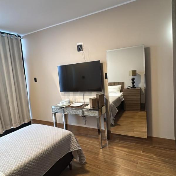 Novo Quarto com varanda, Moderno e Aconchegante no centro da cidade - Foto 5