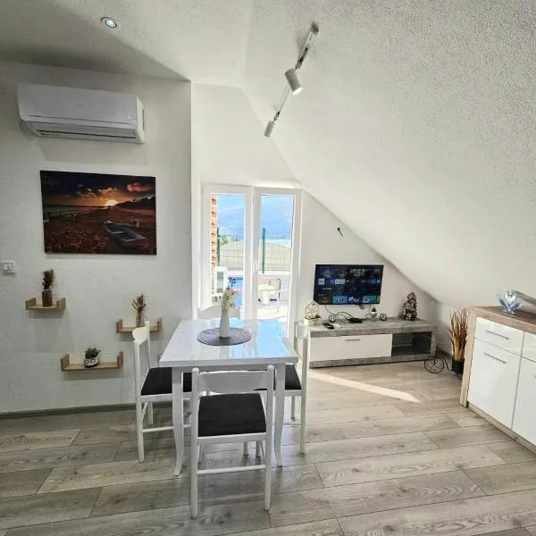 Taksim Apartman 1, hotel a Igalo