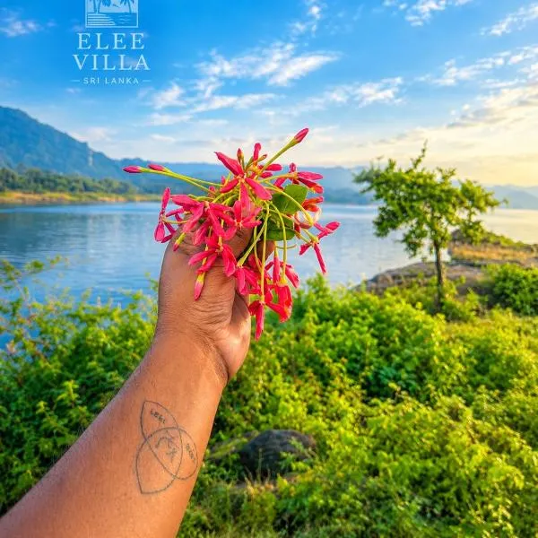 Elee Villa - Waterfront Retreat with Victoria Reservoir & Mountain Views, hotel v destinaci Teldeniya