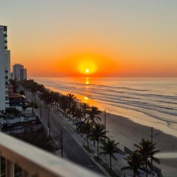 Apartamento de frente para o mar com vista aberta