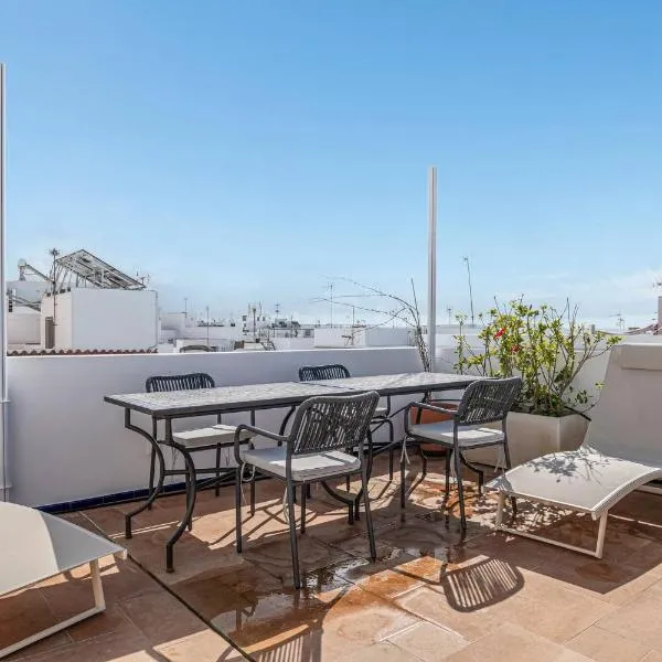 Cielo Azul - Casa en el Centro con Vistas al Mar, hotel a Conil de la Frontera