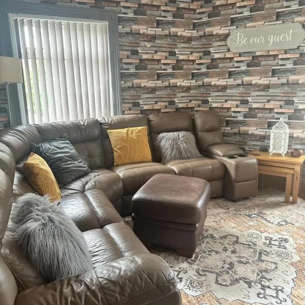 Masons Nook 292 Mansfield Road NG174HR, Hotel in Sutton in Ashfield