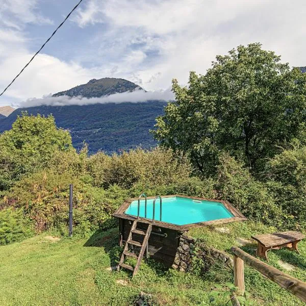 Casale La Selva Cottege piccolo, hotel em Piano Porlezza