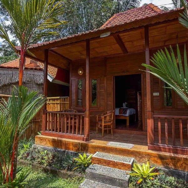 Pondok Bali Koempi near Swing Heaven by Eco Tradi, готель в Убуді