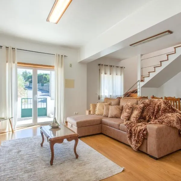Casa da Tininha, hotelli kohteessa Alcobaça