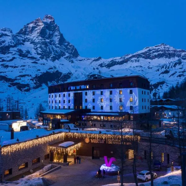 Valtur Cervinia Cristallo Ski Resort, hotelli Breuil-Cerviniassa