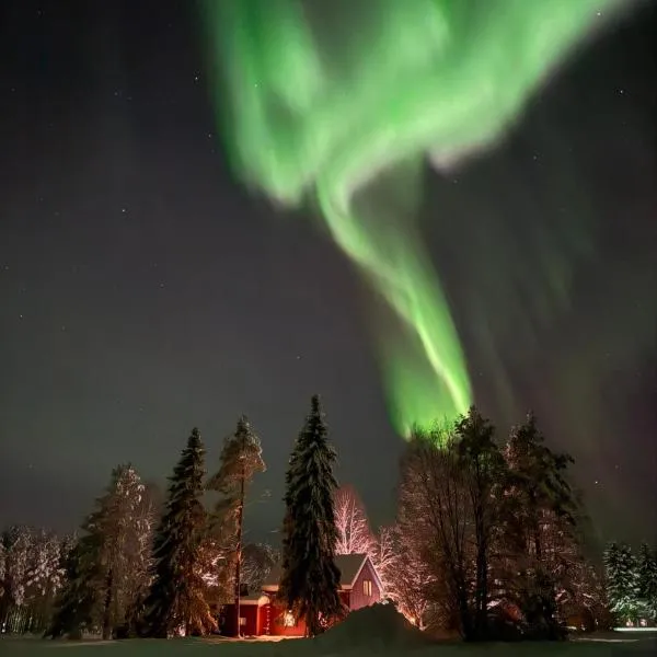 Kodinomainen majoitus Juoksenki, Napapiiri, Lappi – hotel w mieście Juoksenki