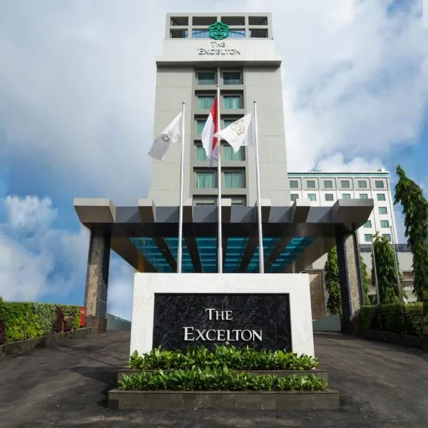 The Excelton Hotel, hotel di Palembang
