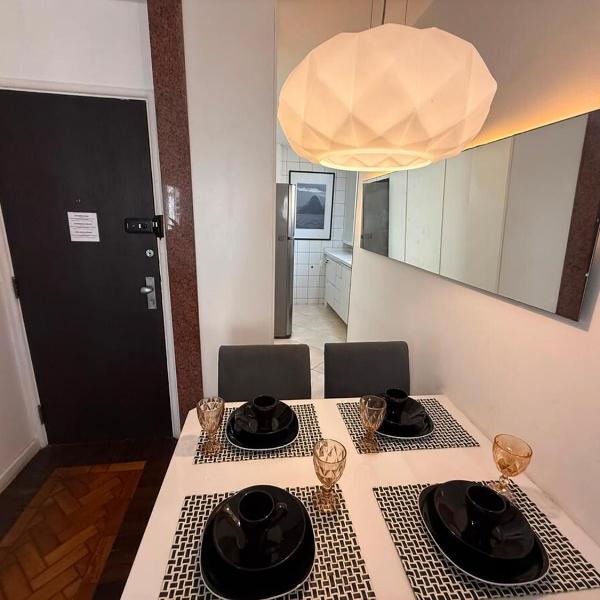 Apartamento no posto 2 - 2 Qts em Copacabana - Foto 2