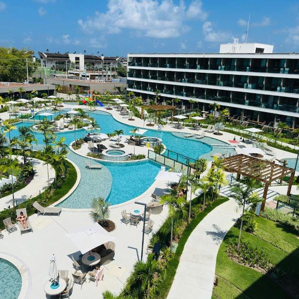 Flat Praia Luxo com 2 Camas Casal e Varanda Gourmet