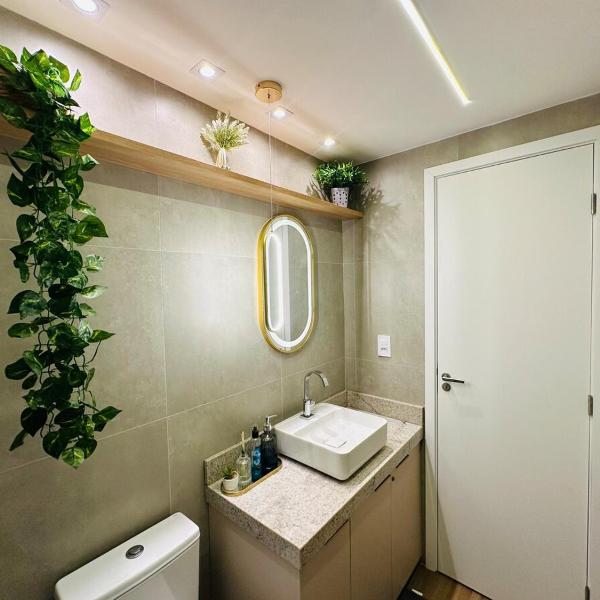 Flat Praia Luxo com 2 Camas Casal e Varanda Gourmet - Foto 3