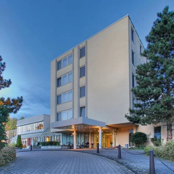 Sunday Hotel Bad Honnef formerly Seminaris, hotel i Bad Honnef