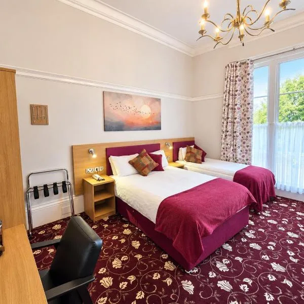 Edgerton Hotel - Ample Free Parking - 24 Hour Reception, hotel i Huddersfield
