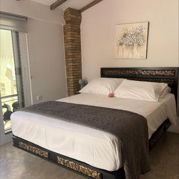 Boutique Eptalofos 15min from airport and sea, hotel i Kouvarás