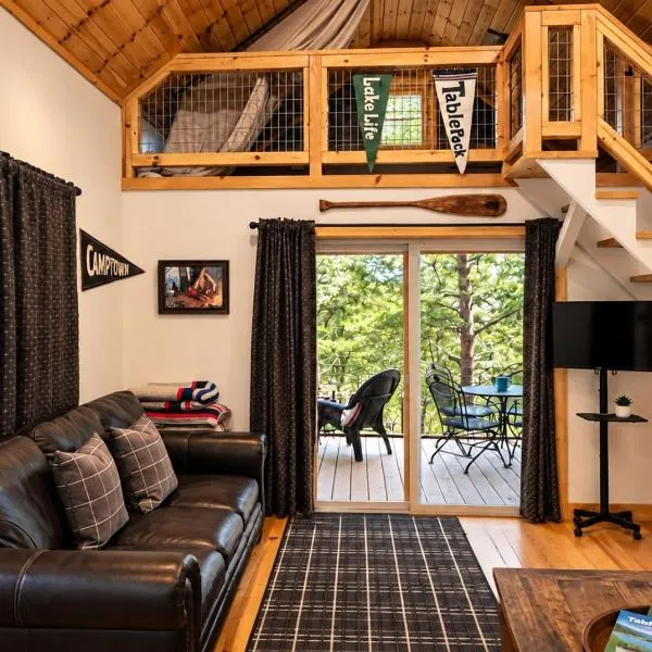 Camptown Cabin, Hotel in Eagle Rock