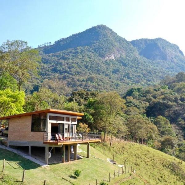 Chalé Luxo com Vista Deslumbrante da Pedra do Baú - Foto 2