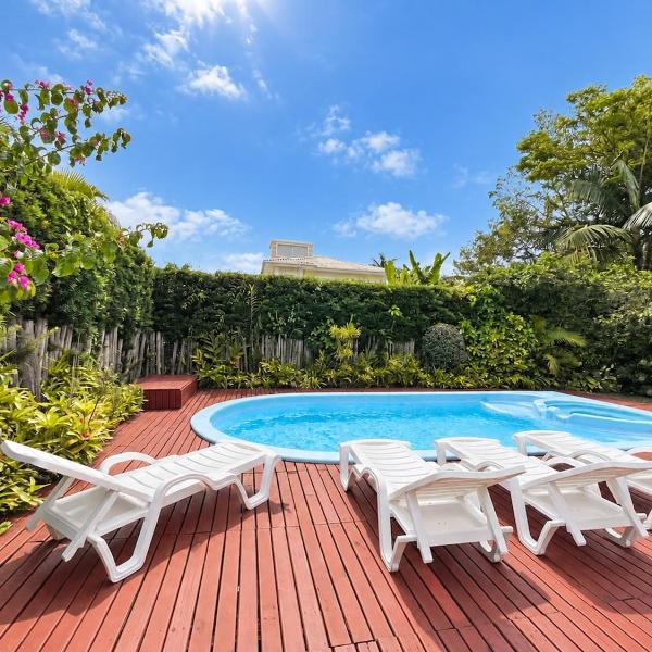 Casa Oásis | Jurerê | 400m do mar | 6 qtos com a/c