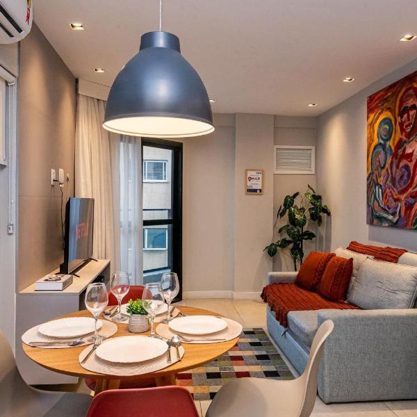 Quarto e Sala com Varanda em Copacabana|MRU 05/703