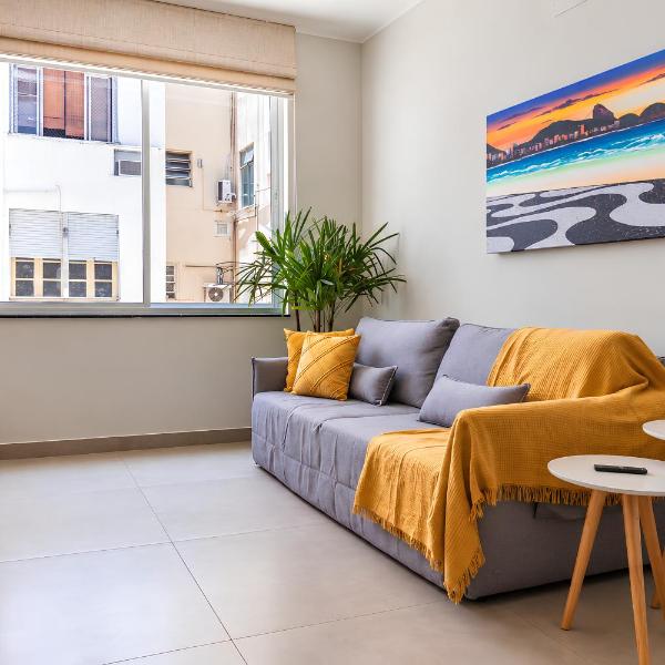 Apartamento 3 quartos a 2 min da Praia de Copacabana, 8 min da Praia de Ipanema, perto do Arpoador e do Posto 6, suíte, ar-condicionado, Wi-Fi 700 Mega, cozinha equipada, portaria 24h, perto do metrô