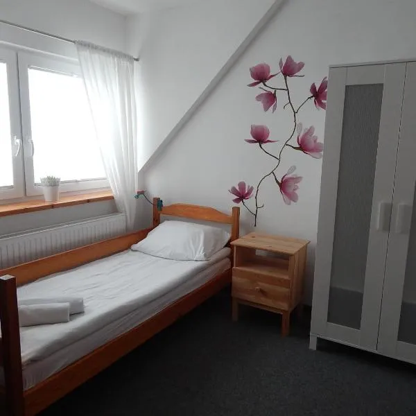 Dom św. Józefa – hotel w mieście Police