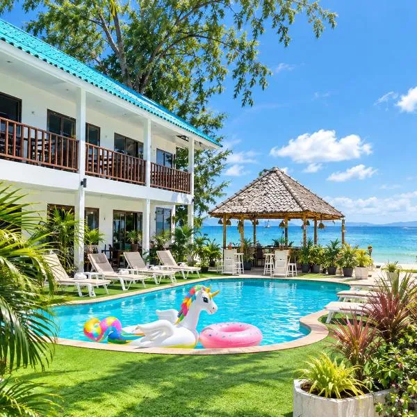 Tiki Beach Koh Phangan Beach Restaurant Bar and Coworking, hotel u gradu Baan Tai