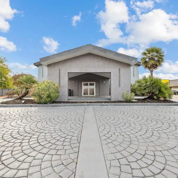 Super 8 by Wyndham Texas City - Galveston Area, hotel a Texas City