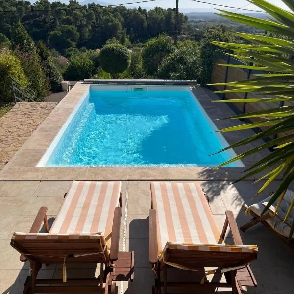 Viesnīca Appartement avec accès piscine pilsētā Laudun