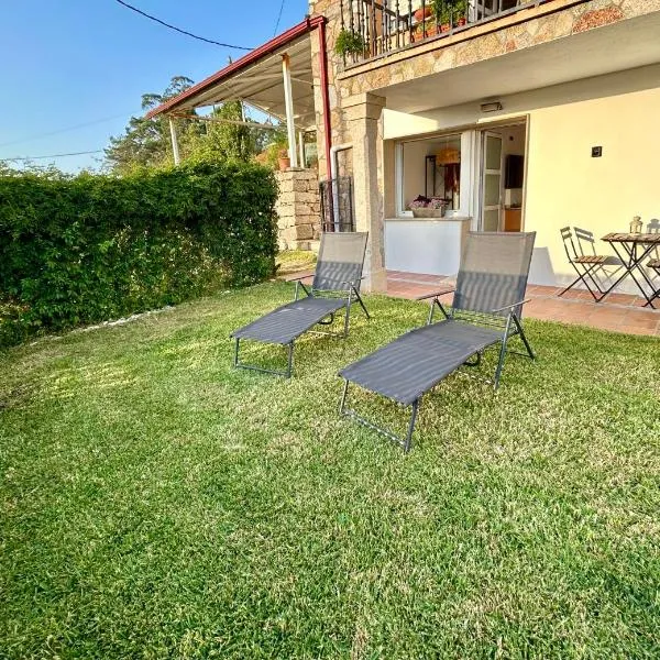 Coqueto apartamento en O Grove con jardín y parking, hotel sa O Grove