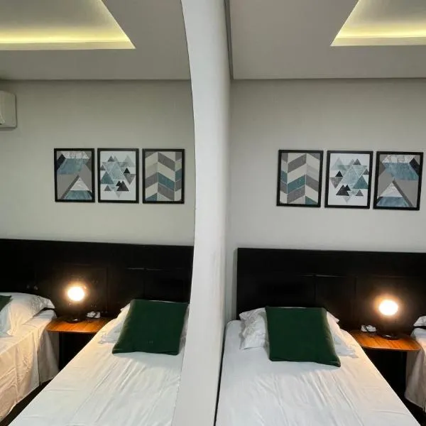 Villa Serena Garden - Quarto Duplo - Banheiro Compartilhado, hotel din Cascavel