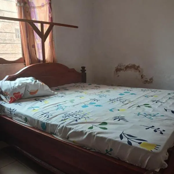 Meridian Bar & Guest House, hotelli Kigomassa