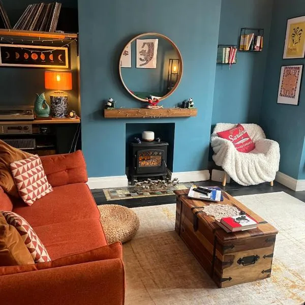 Double Room & Private Bathroom just off Penny Lane, hotell Liverpoolis