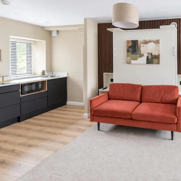 Westport Selfcatering Suites، فندق في ويستبورت