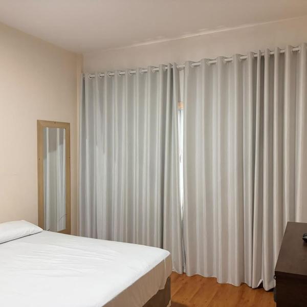 Apartamento para pessoas de família ou a negócio, Ap Grande 3 quartos no Brás próximo igreja Mundial,mercado municipal, 25 de março, templo Salomão, metro Dom Pedro ll, bancos, mercado e etc - Foto 2