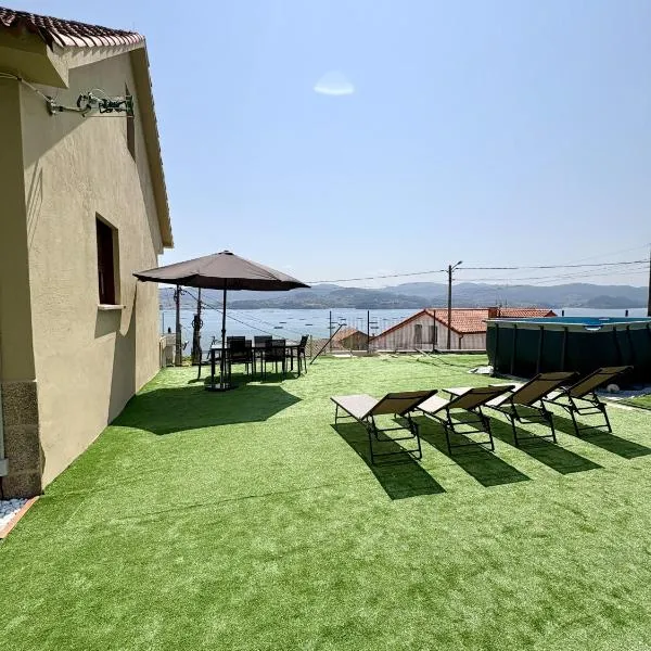 Casa Valerio y Lola, khách sạn ở Raxo