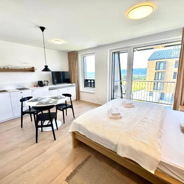 Monte Vista Apartment - Private Garage Parking, hotel din Gerlachov
