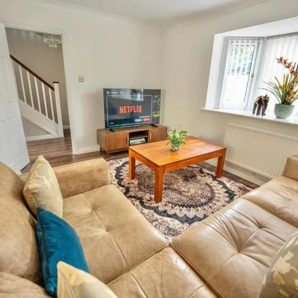 Blorenge View House-Modern Spacious 3-Bedroom - Private parking – hotel w mieście Abergavenny