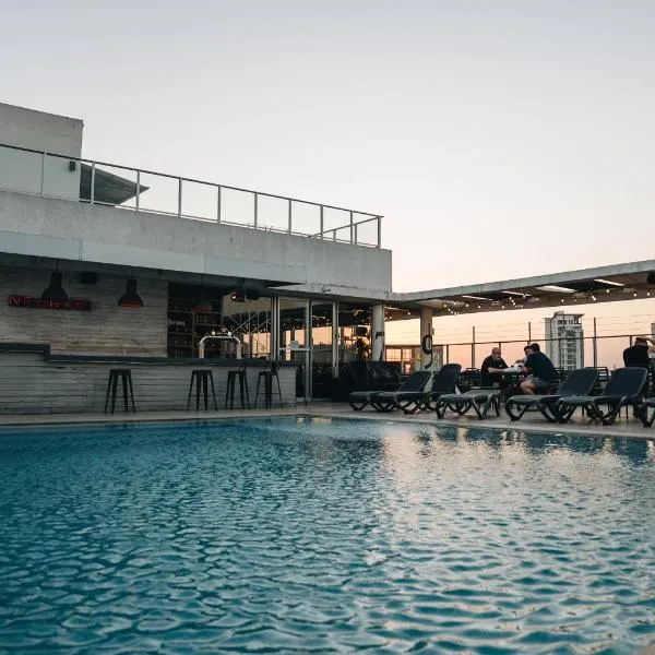 Dazzler by Wyndham Asuncion, hotel sa Asuncion