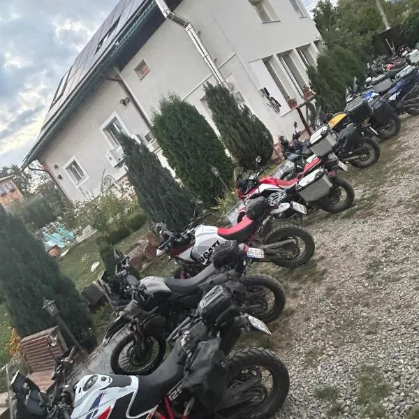 Belvedere La Cristina, hotel v destinaci Corbeni