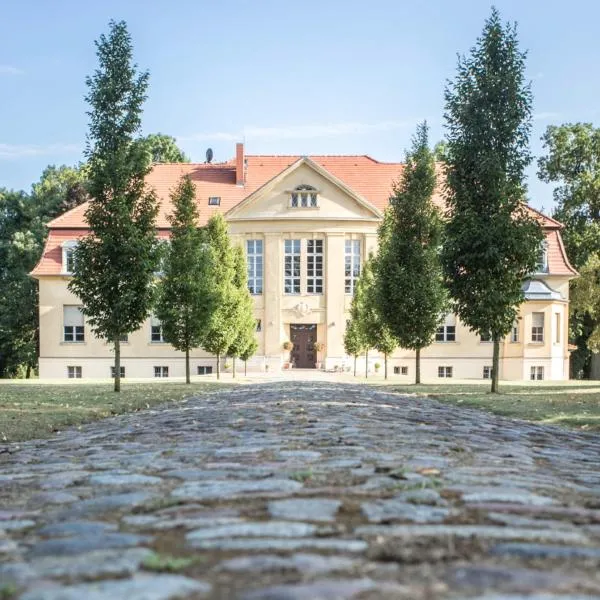 Schloss Grabow, khách sạn ở Grabow