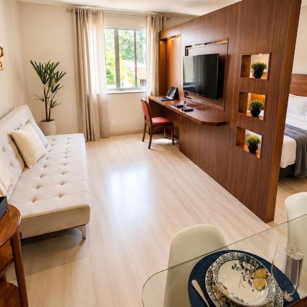 Suíte com Ótima localização com recepção 24horas