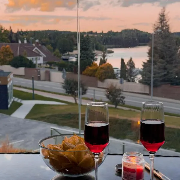Pratum Pink&Blue Mikołajki - Apartament 35 Dream Lake z widokiem na jezioro, hotel sa Mikołajki