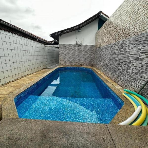 Imóvel confortável com piscina e churrasqueira