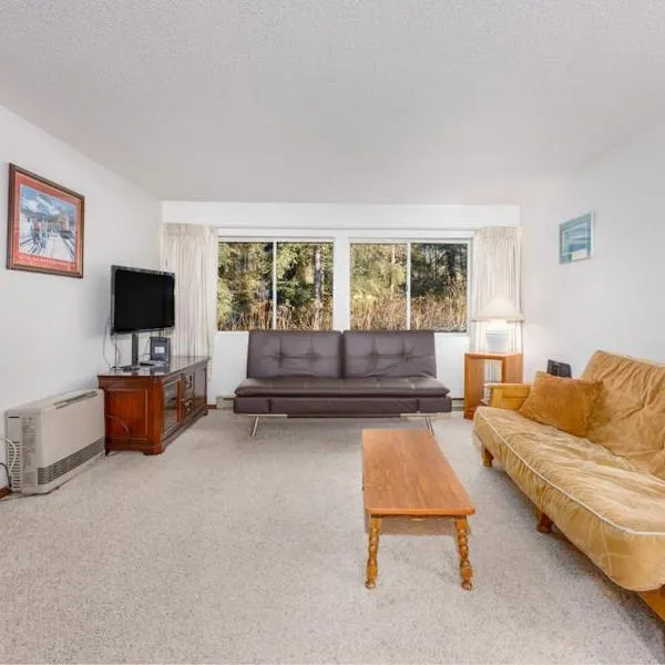 Downtown Girdwood Condo Close to Everything – hotel w mieście Girdwood