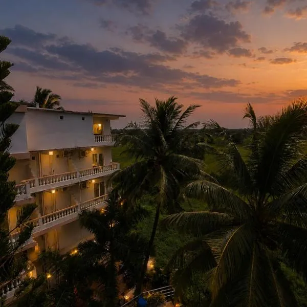 Resort CasaDeVillage G0A, hotel di Calangute