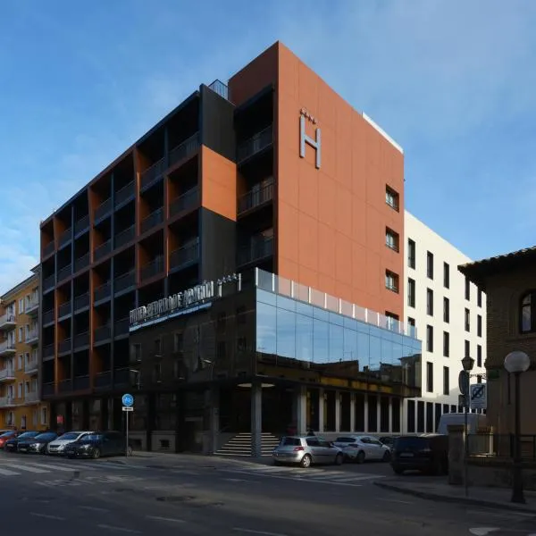 Hotel Pedro I de Aragón 4 Sup, хотел в Хуеска