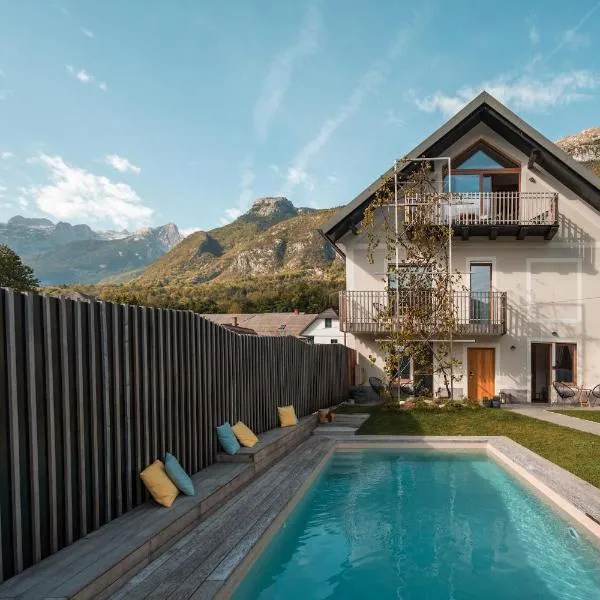 Emerald Valley Apartments, hotel sa Bovec