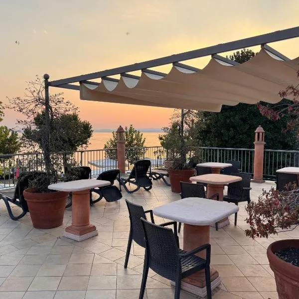 Hotel Astoria, Hotel in Garda