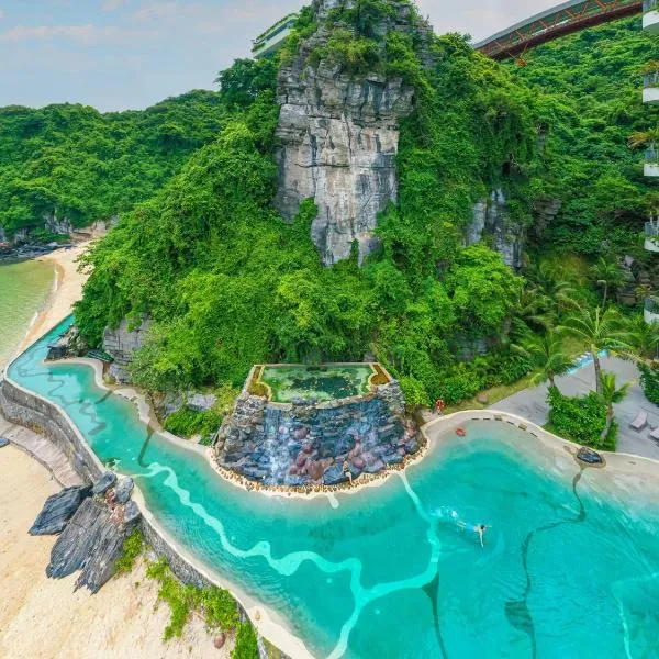 Vela Cat Ba Beach Resort - Flamingo Sea & Sand, khách sạn ở Đảo Cát Bà