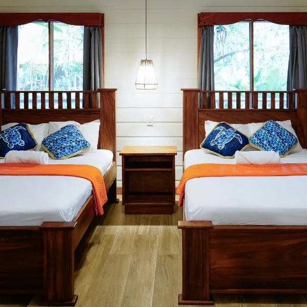 Pachira Lodge, hotel v mestu Tortuguero