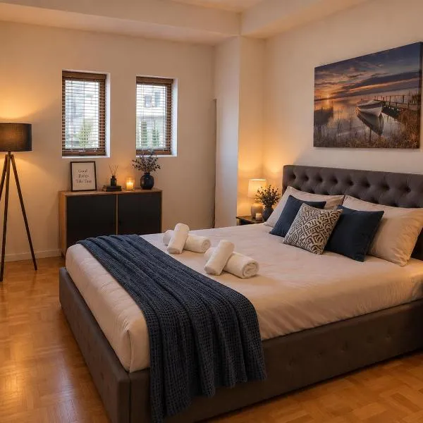 Heart of Ohrid Lake Balcony Free Parking FastWIFI Smart TV, hotel Ohridban